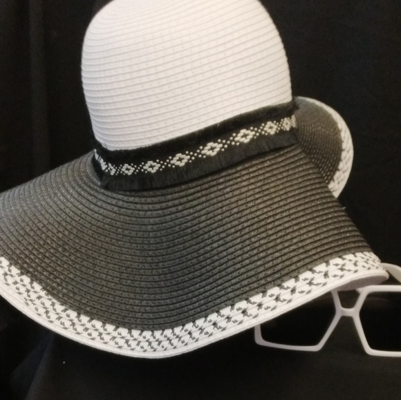 Hats Galore - Picture 1 of 4